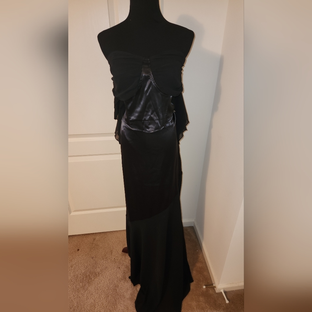🔥 🔥 NWT! FASHION NOVA 2 PIECE SKIRT SET ! - Picture 3 of 9